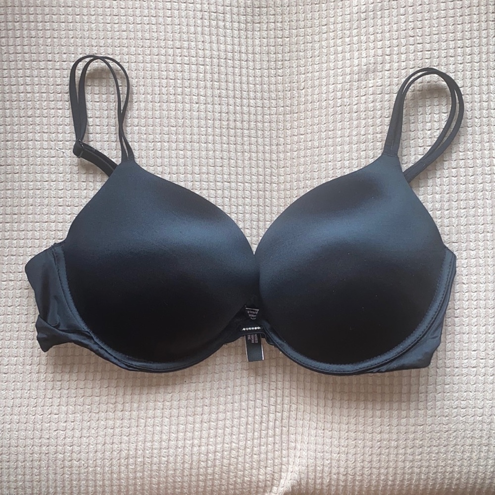 Victoria’s Secret 36C Very Sexy Push-up bra